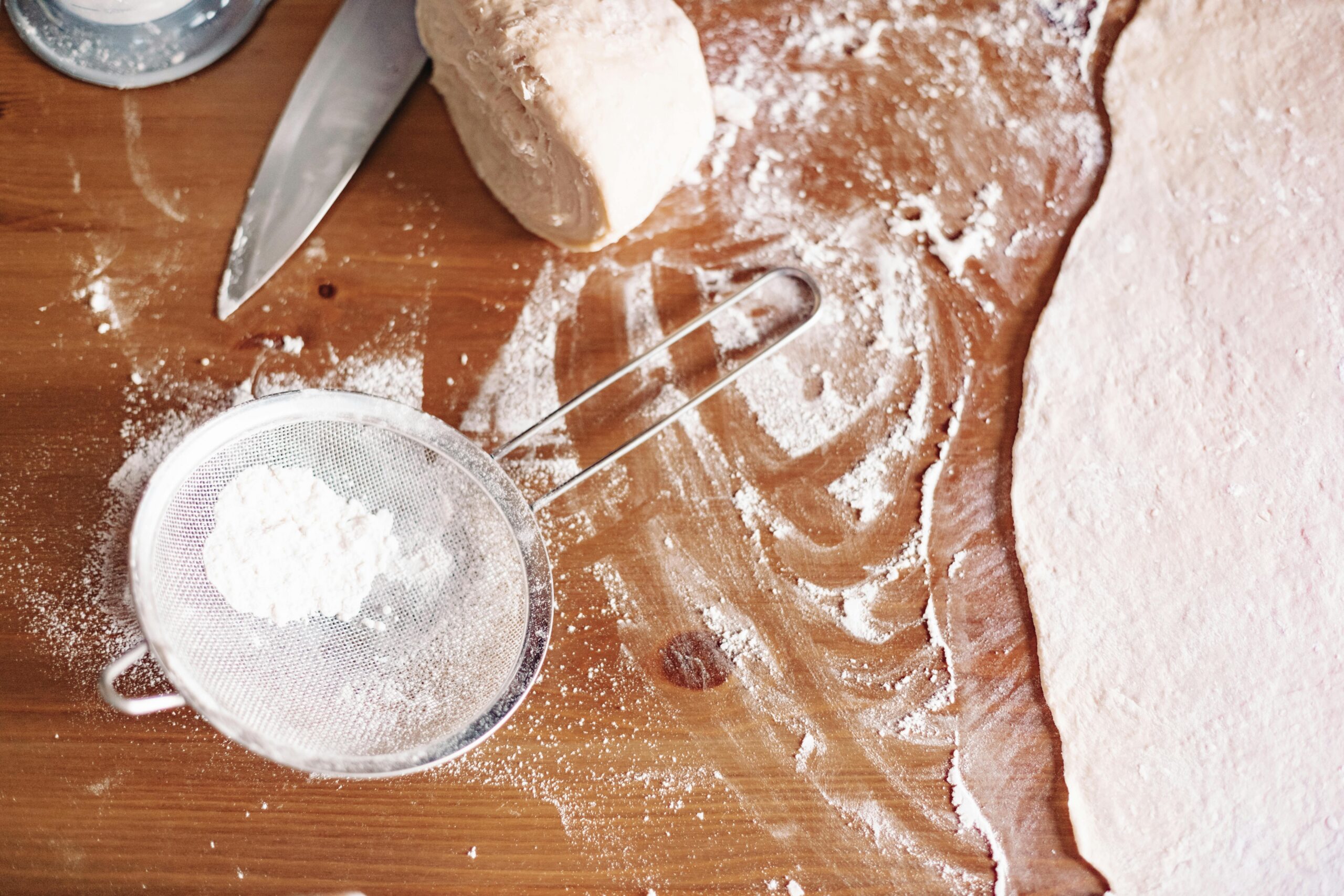 Invenciones accidentales en la cocina: cuando la inspiración aparece entre los fogones